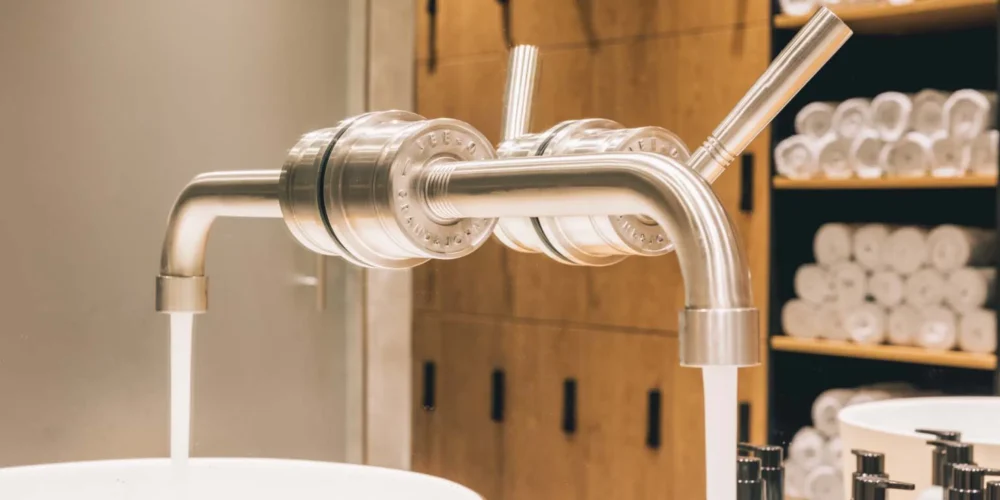 JEE-O soho wall basin mixer - RAW